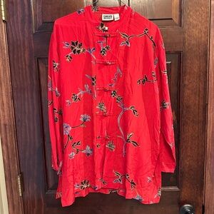 CHICO’S DESIGN 100% Silk Red Floral Print Tunic Style Frog Closures Sz 1 Top